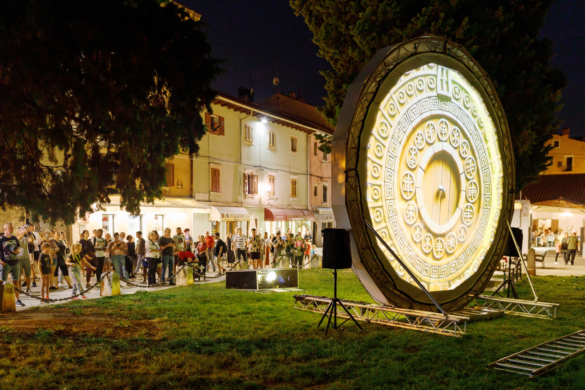 PULA Završio svjetlosni spektakl Visualia Festival